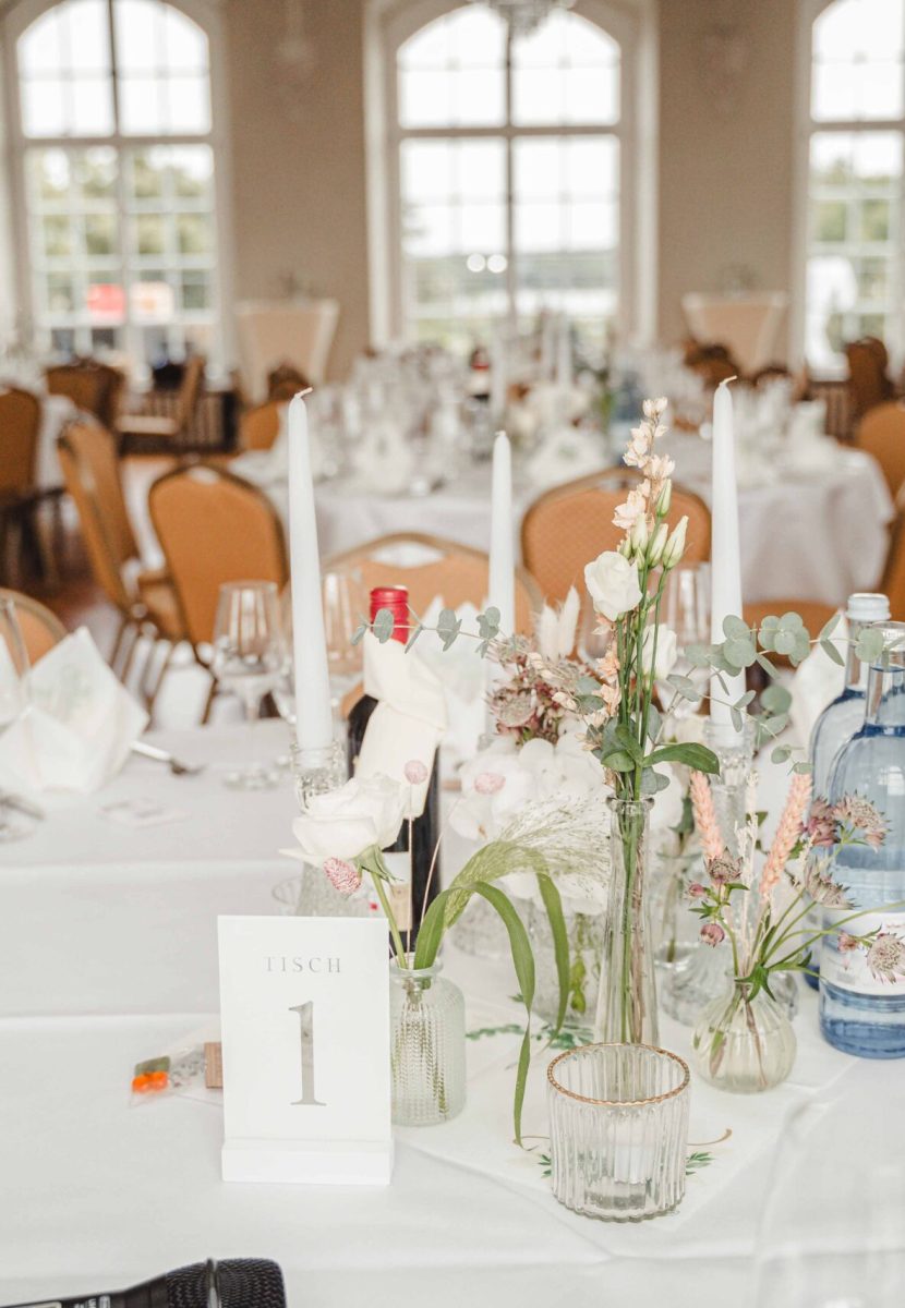 Tischdekoration Schloss Vietgest Hochzeit